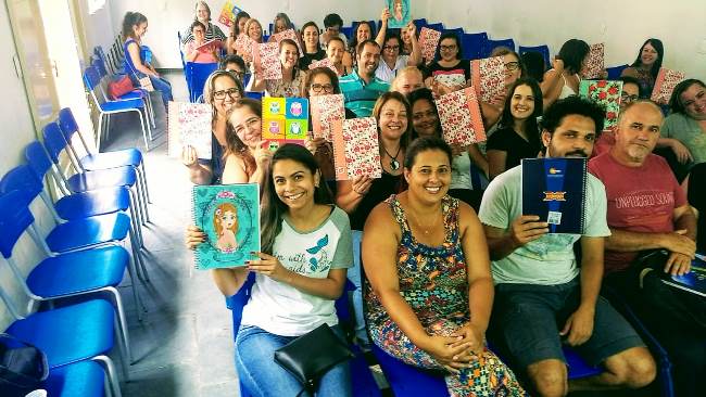 Servidores da Escola Estadual Padre Camargos se reúnem do dia 4 ao dia 6 de fevereiro para preparar o início do ano letivo e receber os alunos a partir do dia 7, quando começam as aulas. Foto: Arquivo/Escola